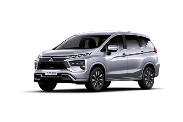 Mitsubishi Xpander putih untuk layanan sewa mobil Bandung dengan driver profesional dari Rose Tour & Rent Car